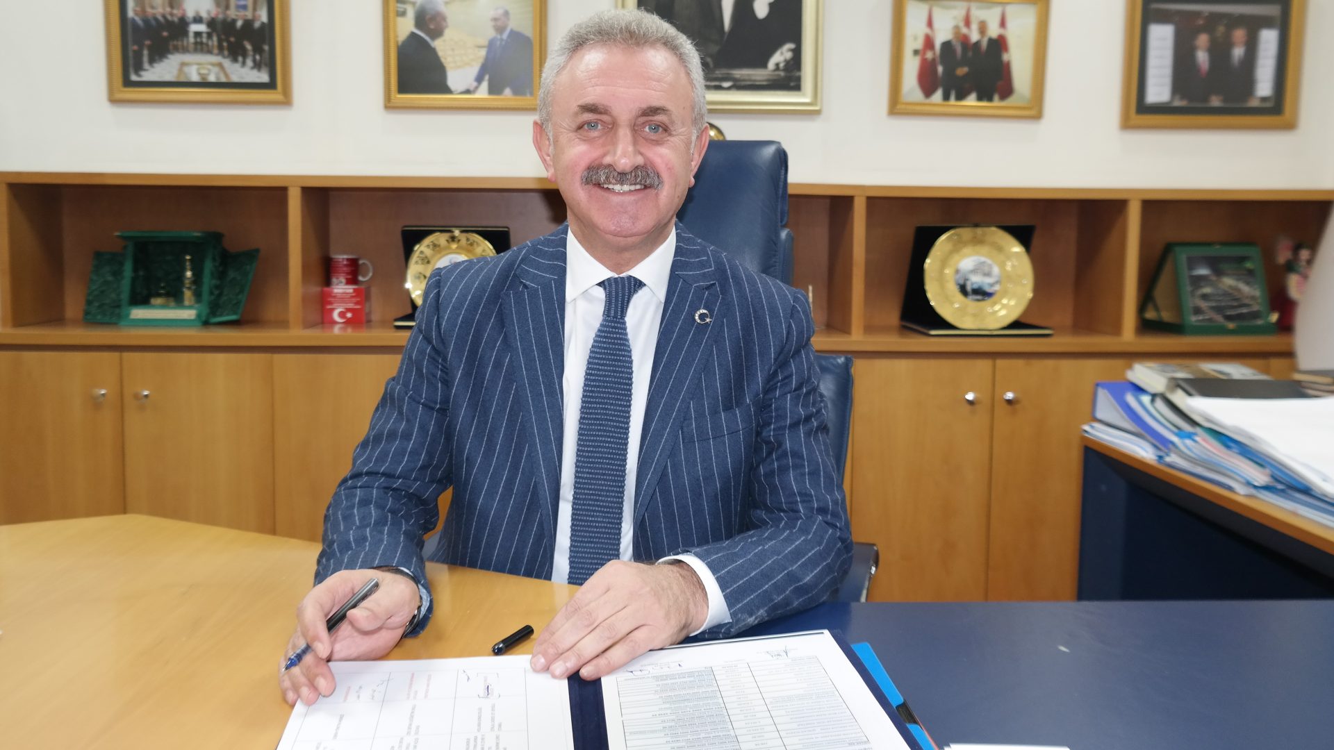 Yönetim Kurulu Başkanımız, Meclis Başkanımız ve Yönetim Kurulu Üyelerimiz MARTEK Yönetim Kurulu Başkanı Mehmet Ali OKUR’ u makamında ziyaret etti