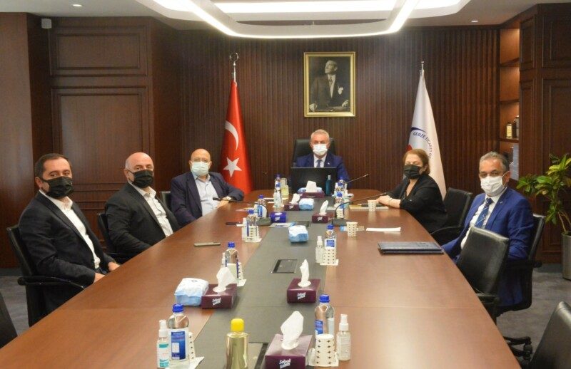 Türkiye Gazeteciler Cemiyeti Başkan Vekili Vahap Munyar ve Genel Sekreteri Sibel Güneş,  Darıca Belediye Başkanı Muzaffer Bıyık ve Başkan Yardımcısı Abdullatif Özkan Odamızı ziyaret etti
