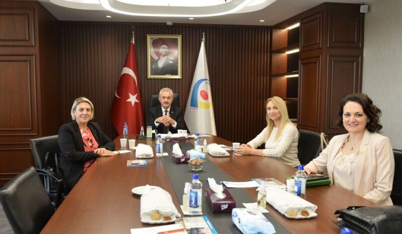 Kocaeli İş Kadınları ve Yöneticileri Derneği Yönetim Kurulu Başkan ve Üyeleri Odamızı ziyaret  Etti