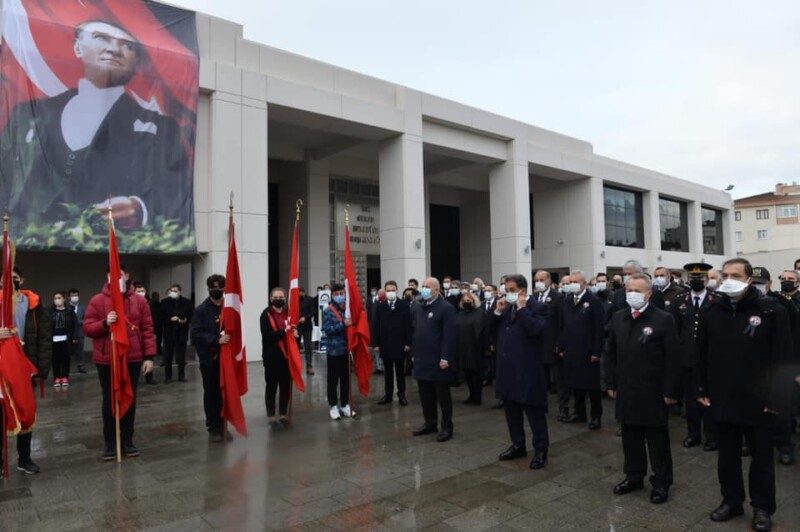 Başkanımız Nail ÇİLER; Gazi Mustafa Kemal ATATÜRK' ün aramızdan ayrılışının 83. Yıldönümünde Gebze Kaymakamlığımızın düzenlediği çelenk sunma törenine katıldı