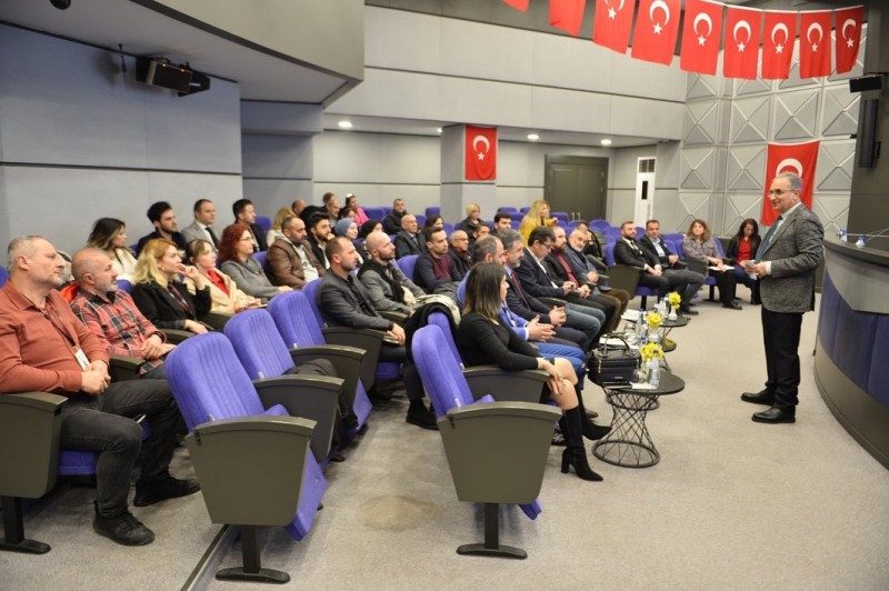 Emlak sektörü ile ilgili görüş ve öneriler ile birlikte taleplerin değerlendirildiği sektörel toplantı gerçekleştirdik.