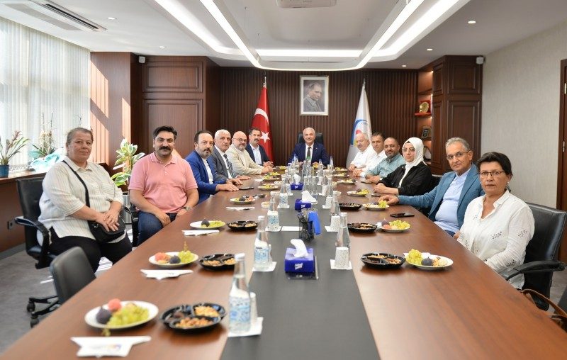 Kocaeli Milletvekili Sn. Cemil Yaman, Gebze Belediye Başkan Yardımcısı Sn. Selamet Güner ve beraberindeki heyet  Odamızı Ziyaret Etti