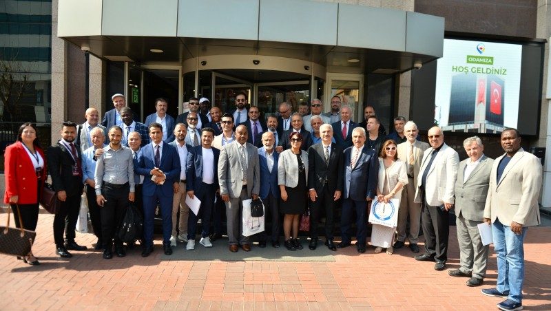 Yemen ve Sudan’lı iş insanlarından oluşan heyeti, Uluslararası Müteahhit Sanayici ve İş İnsanları Derneği ile birlikte (UMSİDER) Odamızda Ağırladık