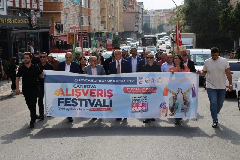 Çayırova Alışveriş Festivali’nin açılış törenine  katıldık