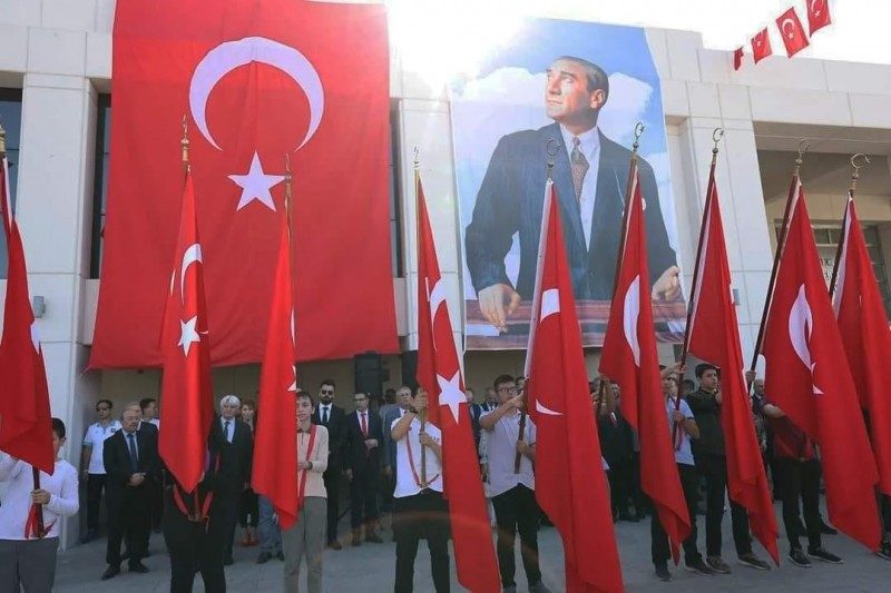 Cumhuriyetimizin 100. yılı münasebetiyle, Gebze Kaymakamlığımızın düzenlemiş olduğu Çelenk Sunma Törenine katıldık