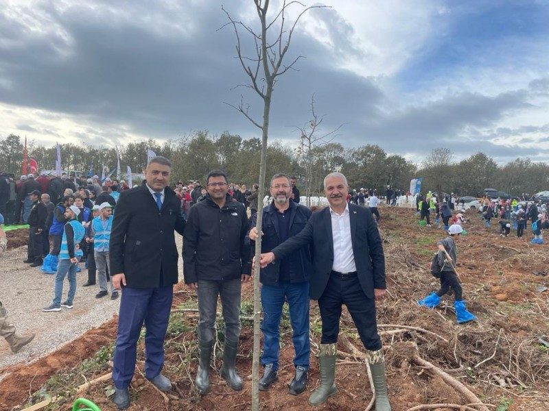 Yüzlerce Fidanı Toprakla Buluşturulan programa Katıldık