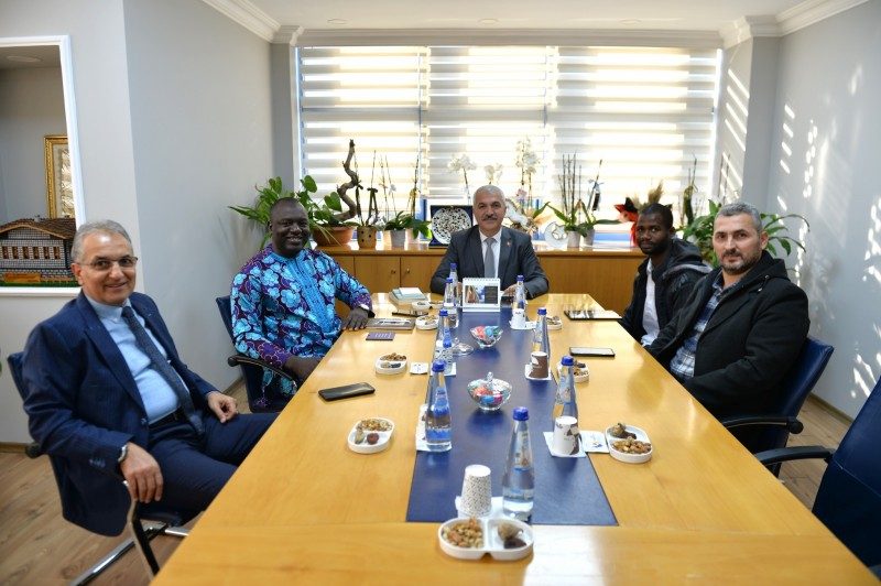 Batı Afrika Ülkesi Benin Cumhuriyeti’nden  iş insanları Odamızı Ziyaret Etti