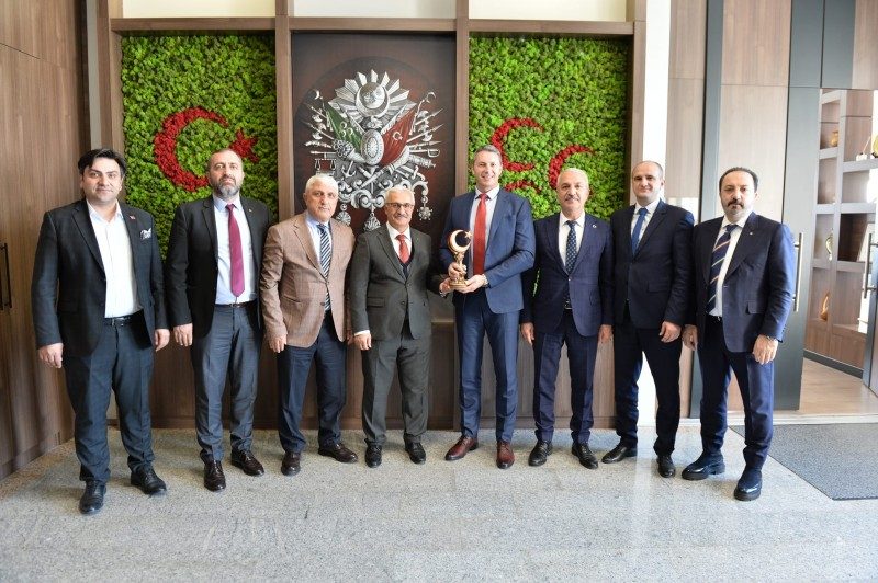 Güzeller Organize Sanayi Sitesi'nin ev sahipliğinde Bosna Hersek Dış Ticaret Odası Başkanı ile toplantı gerçekleştirdik