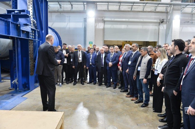 TOBB ETÜ Teknoloji Merkezi'ne bir ziyaret gerçekleştirerek yapılan faaliyetler hakkında bilgi aldık