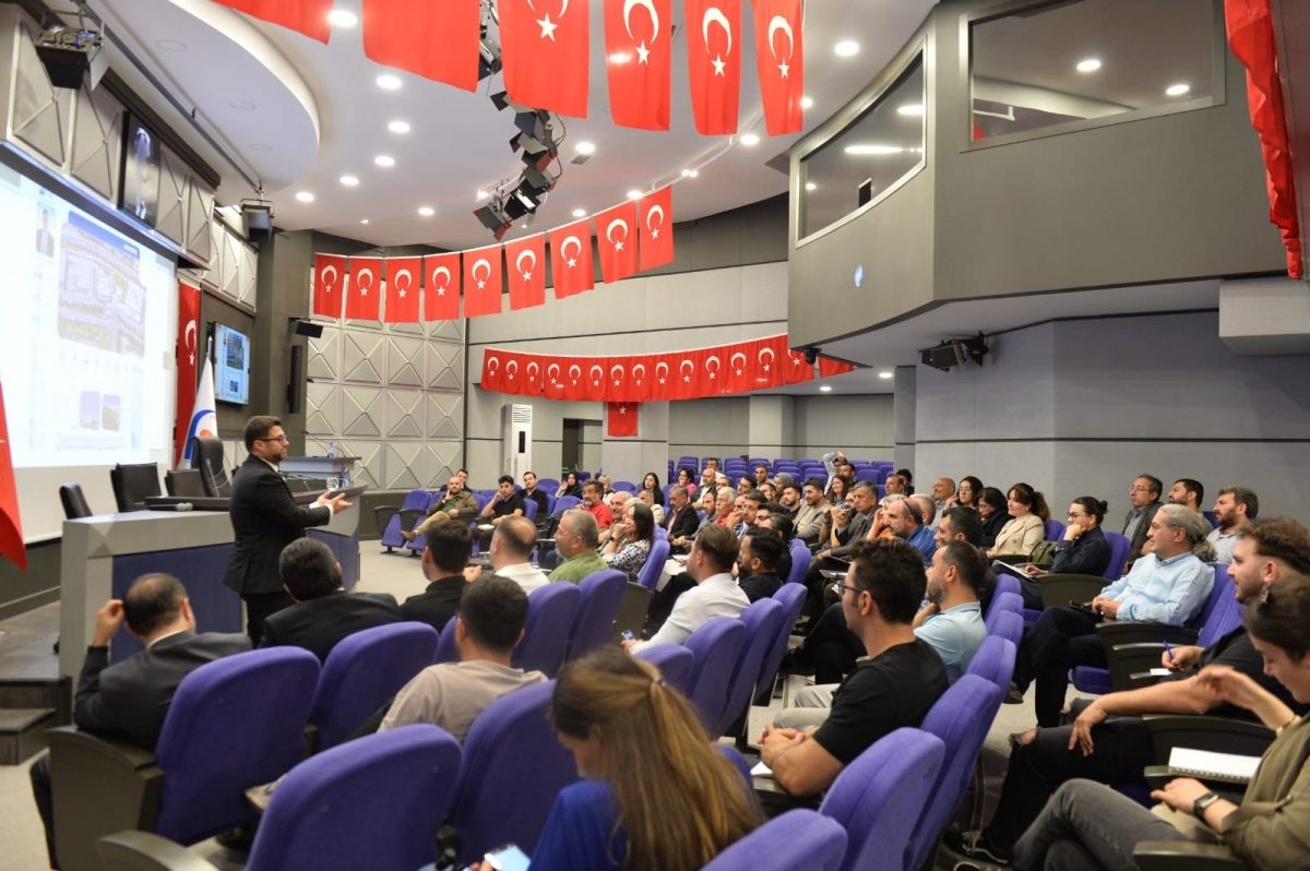AİLE ŞİRKETLERİNDE KURUMSALLIK KONULU ÜYE GELİŞİM PROGRAMIMIZIN İLK EĞİTİMİNİ GERÇEKLEŞTİRDİK