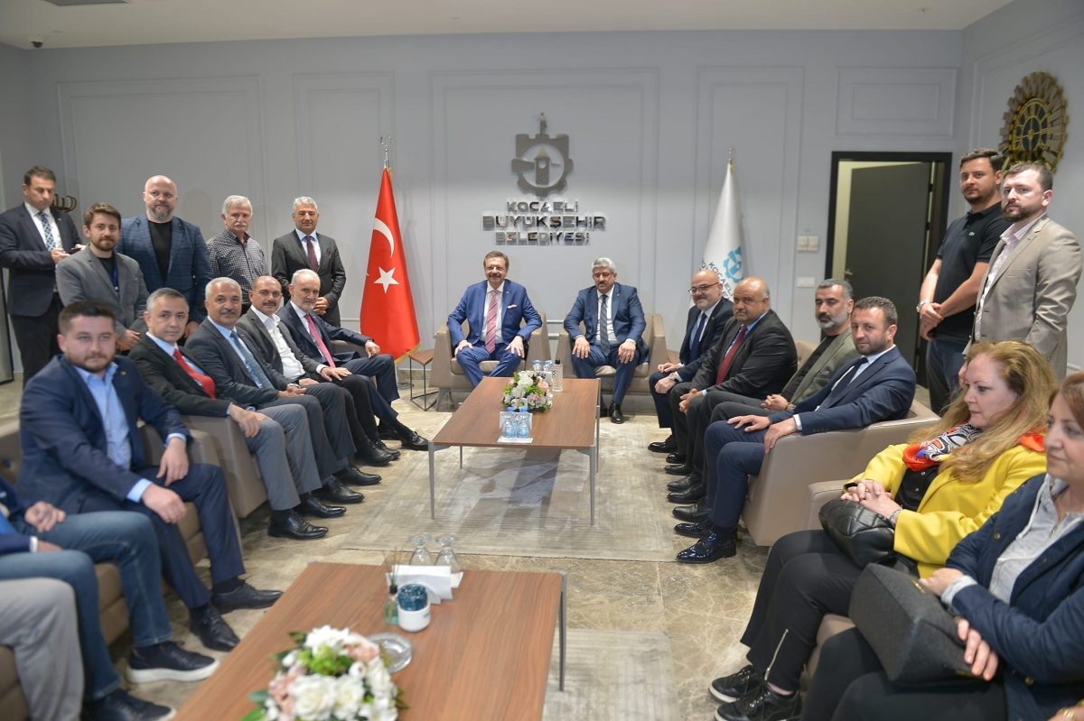 KOCAELİ BİLİŞİM FUARINA TOBB BAŞKANIMIZ M. RİFAT HİSARCIKLIOĞLU ZİYARETTE BULUNDU.