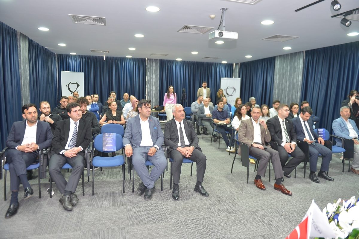 GOSB TEKNOPARK CUMHURİYET SALONU’NDA GERÇEKLEŞEN İŞ BİRLİĞİ PROTOKOL TÖRENİNE KATILDIK