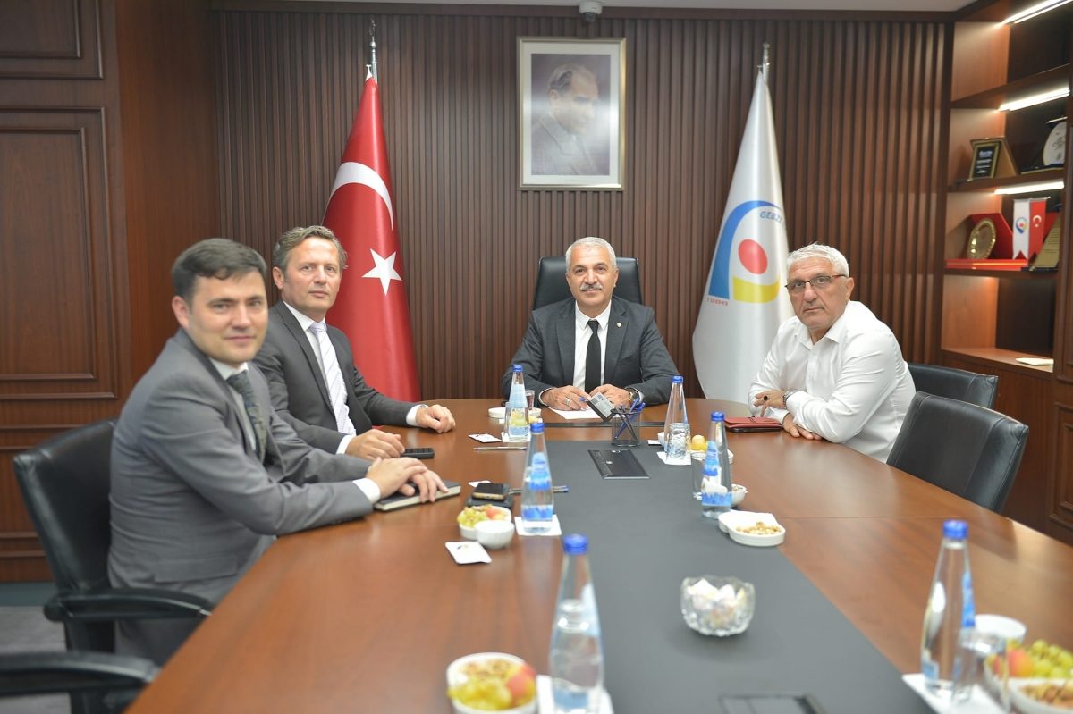 ZİRAAT BANKASI GEBZE ŞUBE MÜDÜRÜ DR. METİN ATALAR VE PORTFÖY YÖNETİCİSİ İSA YENİGÖKGÖZ ODAMIZI ZİYARET ETTİ.