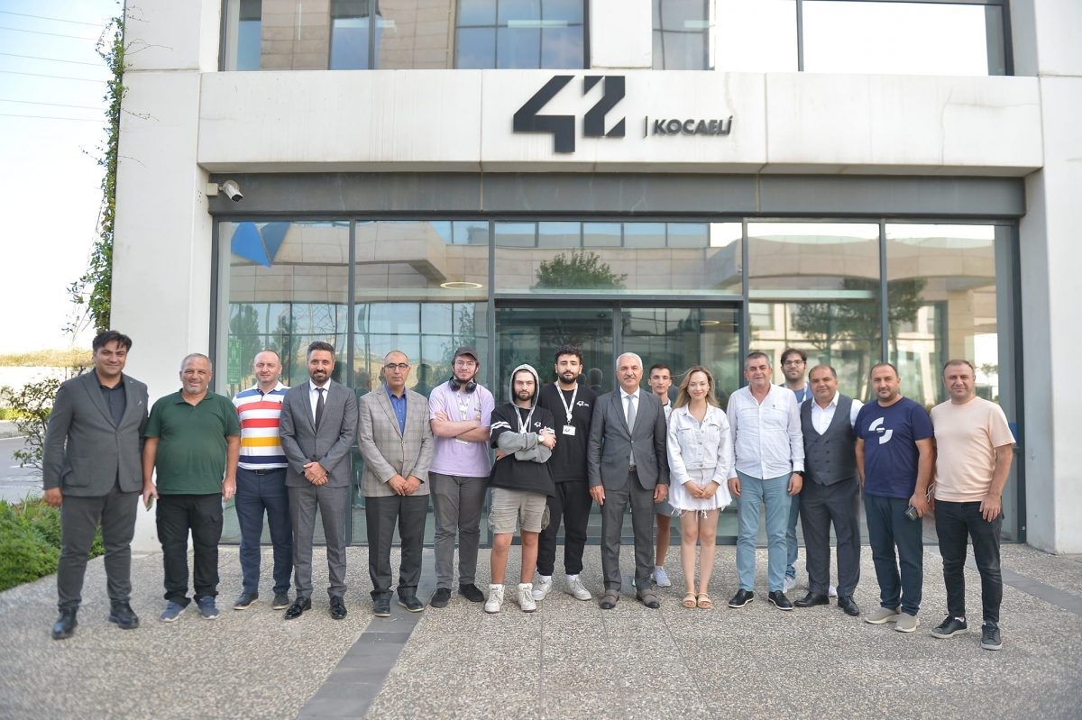 Kardeş Odamız Dörtyol Ticaret ve Sanayi Odası  heyeti Odamıza bir ziyaret gerçekleştirdi.