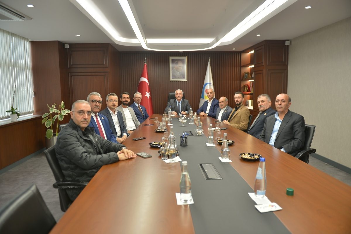 Dilovası Belediyesi Muhtarlıklar Müdürü ve Beraberindeki Heyet Odamızı Ziyaret Etti