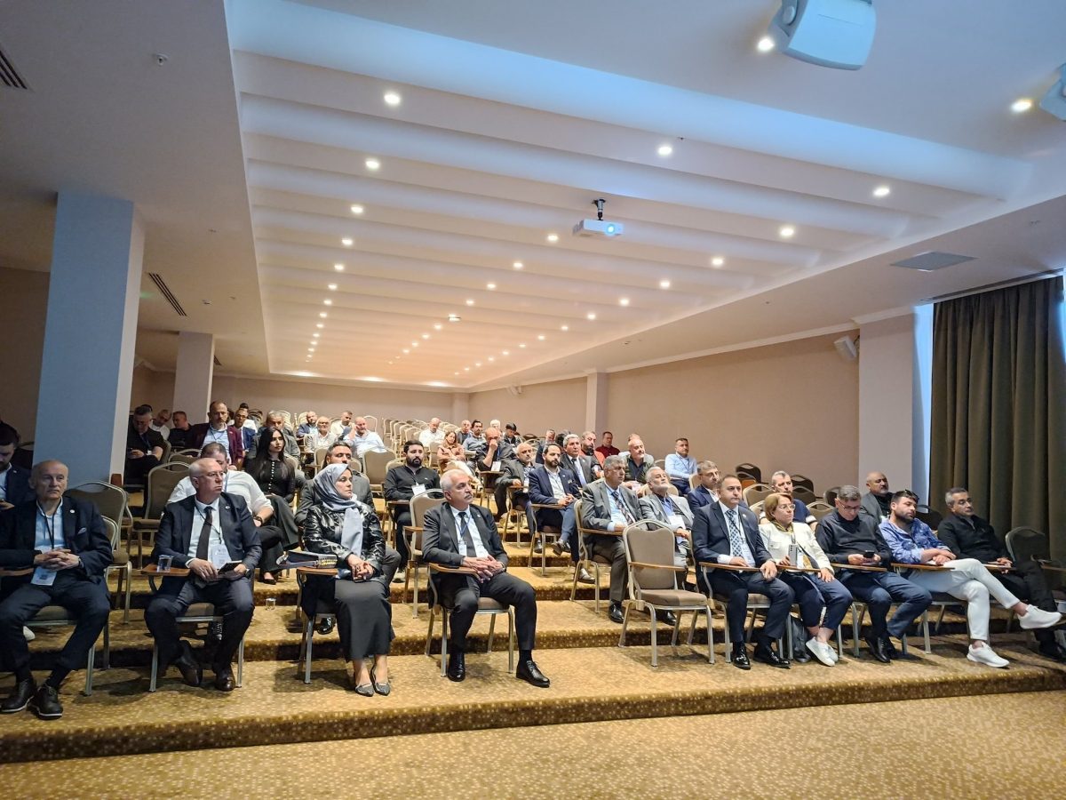 Afyon Çalıştayı kapsamında Dijitalleşme, Dijital Dönüşüm ve Yapay Zeka konulu eğitimi gerçekleştirdik.