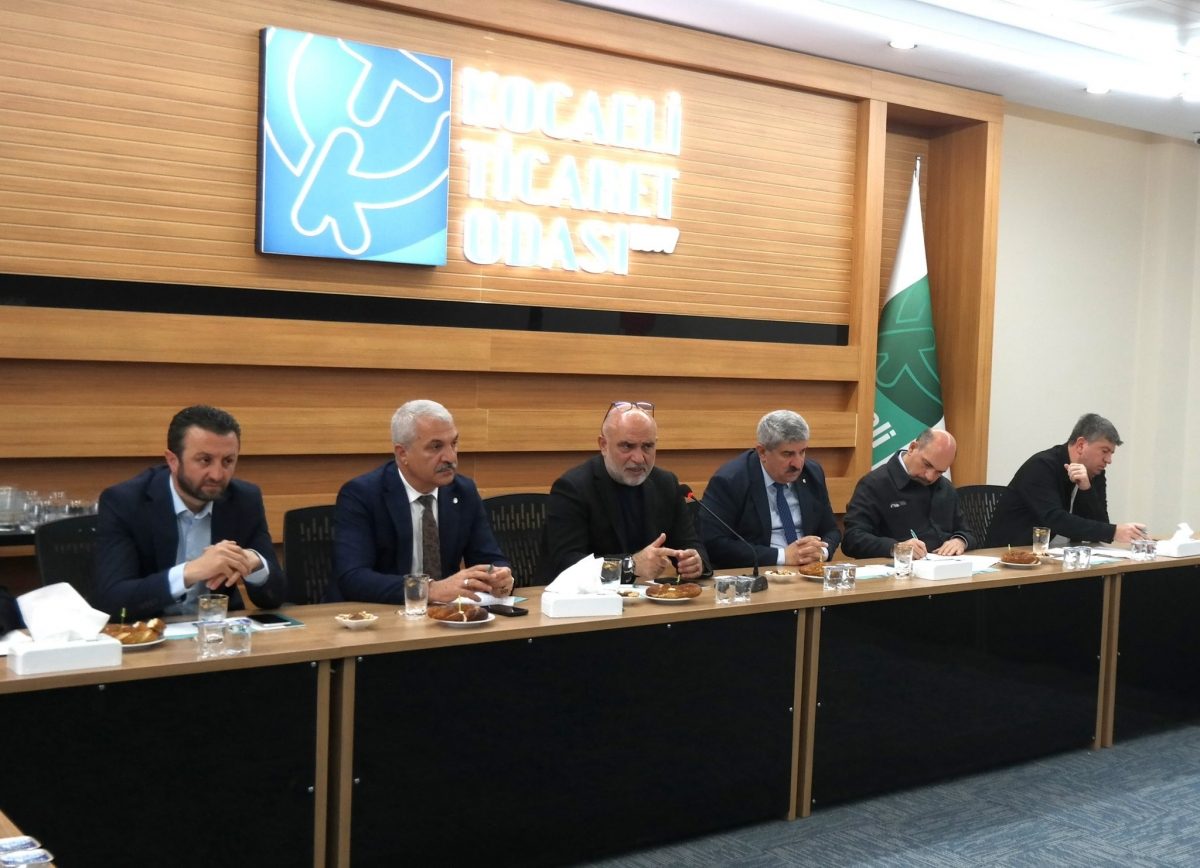 Kocaeli Ticaret Odası ev sahipliğinde Kentsel Dönüşüm Sürecinde Yeni Gelişmeler toplantısına katıldık