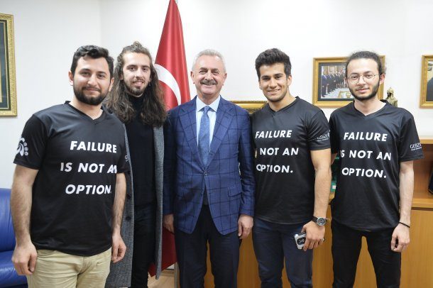 Gebze Teknik Üniversitesi - SAT Takımı Robotik ve Otomasyon Kulübü Öğrencilerinin Odamızı ziyareti