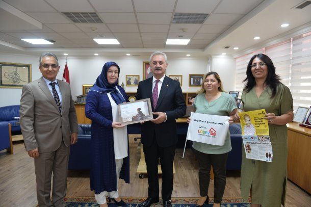 LÖSEV Lösemili Çocuklar Vakfı Kocaeli sorumlusu ve LÖSEV gönüllüleri ziyareti