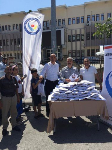 <div>Gebze Çöreği' mizin dağıtımı, Dilovası ilçemizde gerçekleştirildi...</div>