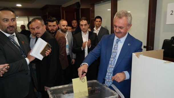 Oda seçimlerimizi dayanışma ve iş birliği içinde gerçekleştirdik.