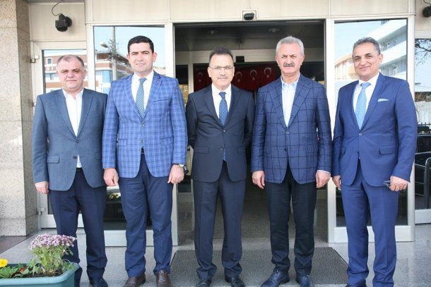 Çayırova Kaymakamımız Sn. Hasan GÖZEN ve Çayırova İlçe Milli Eğitim Müdürümüz Sn. Azmi TUNÇ, Başkanımıza hayırlı olsun ziyaretinde bulundular.