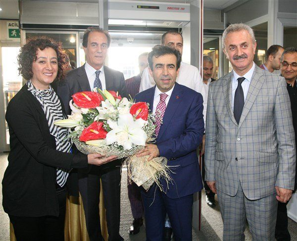 Diyarbakır Valiliğine atanan Valimiz Sayın Hasan Basri GÜZELOĞLU, Odamıza veda ziyaretinde bulundu.