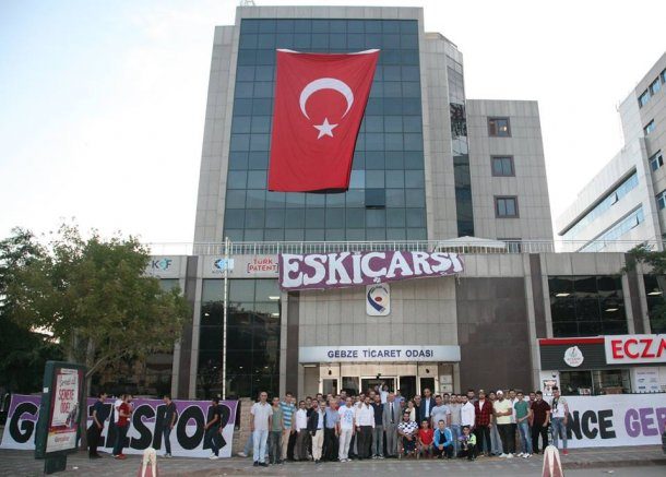 <div>Ramazan Ayı'nın son iftarlarında, Gebzespor Başkanı ve taraftalarıyla biraraya gelerek, bayram coşkusunu şimdiden yaşadık.</div>
