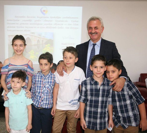 Gebze Ticaret Odası Geleneksel Bayramlaşma Töreni ni Odamız Meclis Salonunda gerçekleştirdik.
