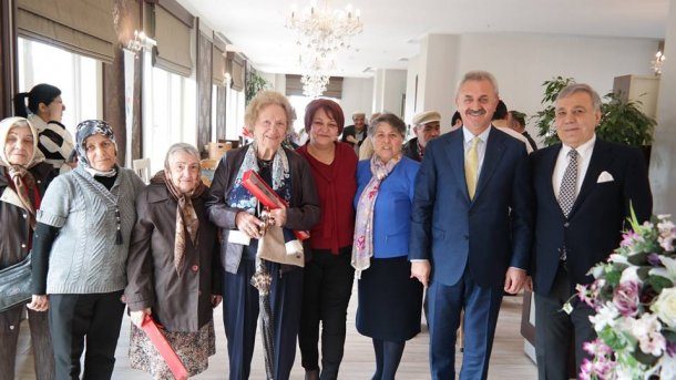 <div>YAŞLILARA SAYGI HAFTASI'nda Büyüklerimizle Biraraya Geldik.</div>