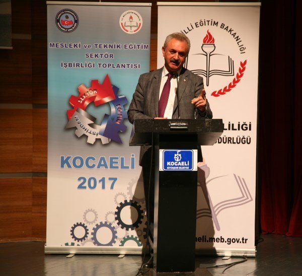 <div>Yönetim Kurulu Başkanımız NAİL ÇİLER Kocaeli İli Eğitim Sektör İşbirliği Toplantısı'na Katıldı.</div>