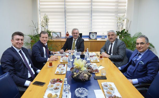 Dr. Fatih Anıl ile değişim sürecinden geçen dünyamızın hazırlıklı olması gerektiği yeni nesil iş modelleri üzerine bir sohbet gerçekleştirdik