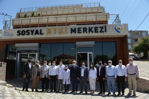 Van Ticaret ve Sanayi Odası Başkanı Sn. Necdet TAKVA ve beraberindeki heyet Sosyal Etki Merkezimizi projemizin detaylarını incelediler