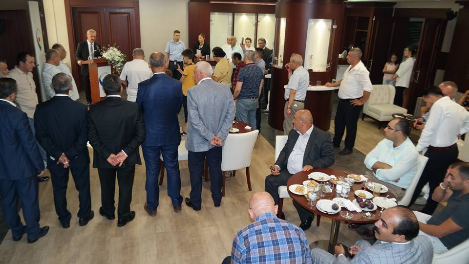 Gebze Ticaret Odası Geleneksel Bayramlaşma Törenimizi, Meclis Başkanımız, Yönetim Kurulu Üyelerimiz ve Meslek Komite Üyelerimizin katılımı ve Başkanımızın ev sahipliğiyle Odamız Meclis Salonunda gerçekleştirdik. 