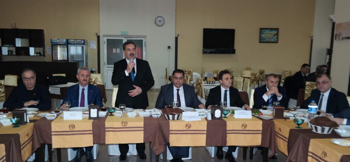 İlçemizde mesleki eğitim ve nitelikli ara eleman konuları ile ilgili gerçekleşen toplantı